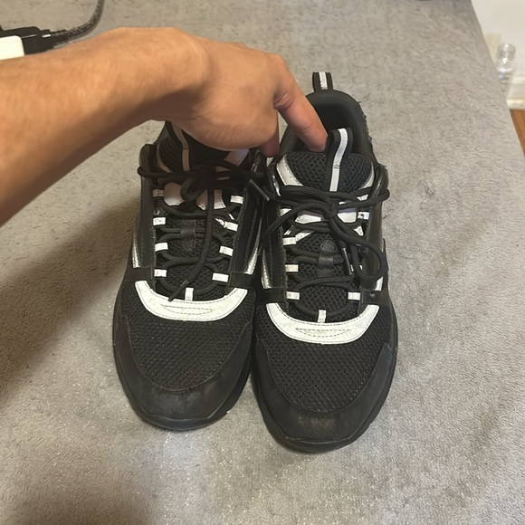 Dior b22 used good condition - Picture 2 of 3